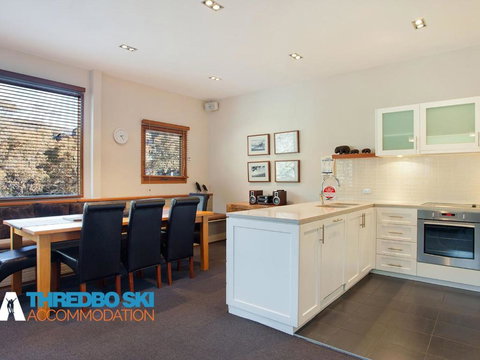 Ramshead Creek 2 - Surfers Paradise Gold Coast 1