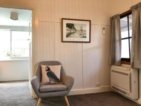 Recreation Cottage - Surfers Paradise Gold Coast 1
