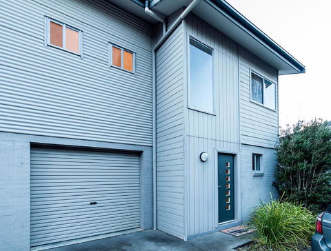 Aspect 2/8a Poly Cow Lane - Surfers Paradise Gold Coast 3