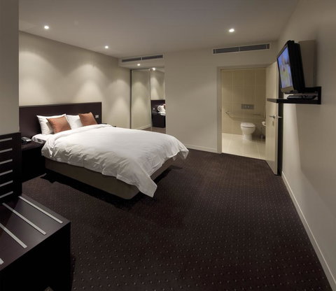 Atlantis Hotel Melbourne - Surfers Paradise Gold Coast 2