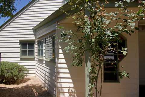 Atticus Cottage - Surfers Paradise Gold Coast 0