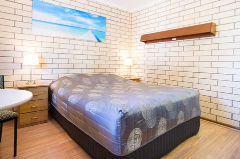 Augusta Budget Motel - Surfers Paradise Gold Coast 1