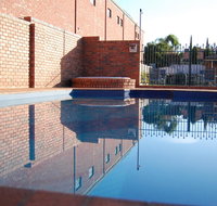 Australian Settlers Motor Inn - Surfers Paradise Gold Coast