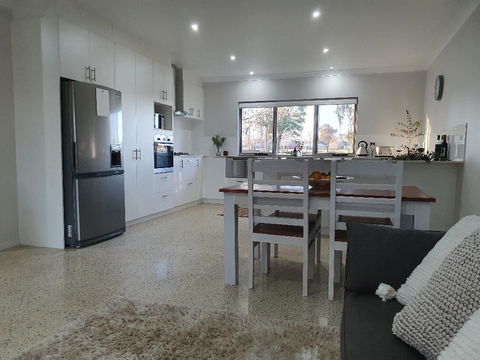 Aveley Equestrian Cottage - Surfers Paradise Gold Coast 0