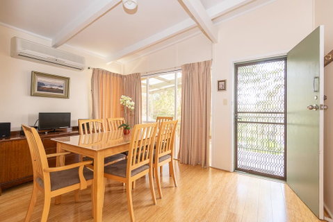 Batehaven Beach House - Surfers Paradise Gold Coast 1