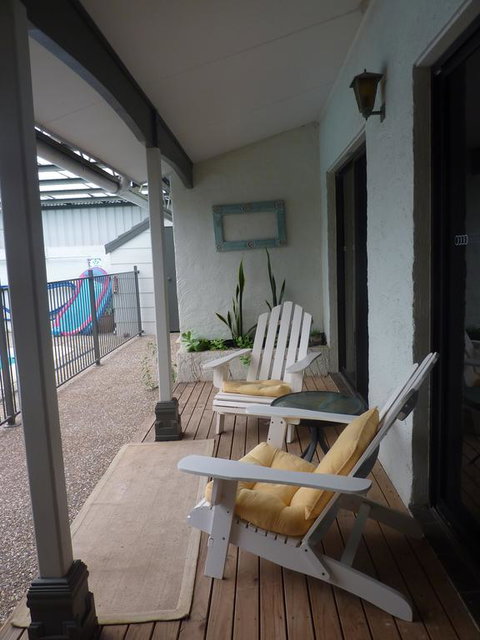 Batemans Bay Manor - Bed And Breakfast - Surfers Paradise Gold Coast 1