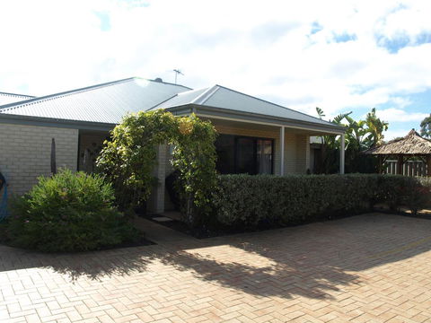 Baudins Of Busselton Bed And Breakfast - Surfers Paradise Gold Coast 3