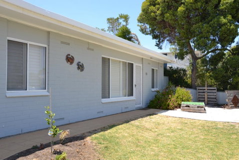 Bay Breeze Cottage - Surfers Paradise Gold Coast 1