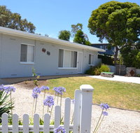 Bay Breeze Cottage - Surfers Paradise Gold Coast