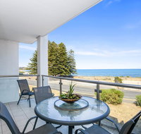 Bayline Beachfront Apartment no 4 - Surfers Paradise Gold Coast
