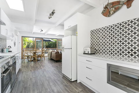 Beach Break On Hardy - Walk To Foreshore - Surfers Paradise Gold Coast 2