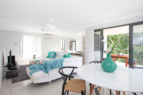Beach Breeze Holiday House - Surfers Paradise Gold Coast 3