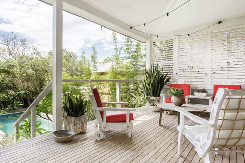 Beach House Avalon - Surfers Paradise Gold Coast 2
