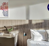 BEACH LOCATION STUDIO // CLOVELLY 1 - Surfers Paradise Gold Coast