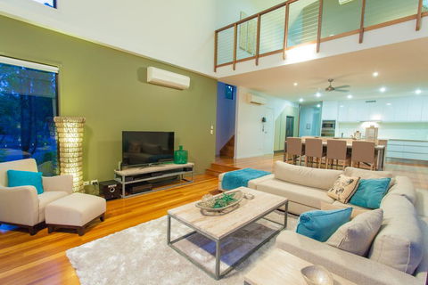 Beach Road Holiday Homes - Surfers Paradise Gold Coast 0