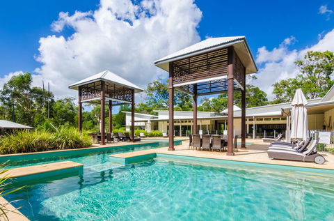 Beach Road Holiday Homes - Surfers Paradise Gold Coast 2