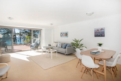 Beach Side Holiday Apartment - Surfers Paradise Gold Coast 1