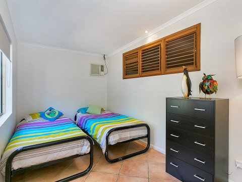 Beachcomber Trinity Beach - Surfers Paradise Gold Coast 1