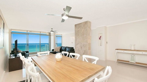 Beachfront Apt Main Beach - Surfers Paradise Gold Coast 1