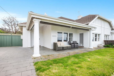 Beachfront Buena Vista - PetFriendly - Surfers Paradise Gold Coast 1