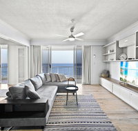 Beachfront Luxury 3 bedroom in the heart of Surfers Paradise - Ocean views plus indoor/outdoor pool - Surfers Paradise Gold Coast