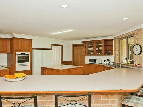 Beachfront Pool House - Absolute Beachfront - Surfers Paradise Gold Coast 1