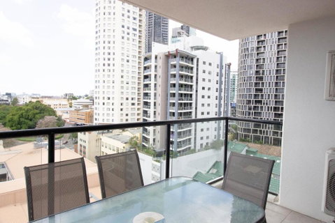 Republic Apartment - Surfers Paradise Gold Coast 3
