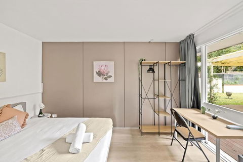 Relaxed Queen Room - Serene Spot At Pymble - Shared Bathroom - Surfers Paradise Gold Coast 0