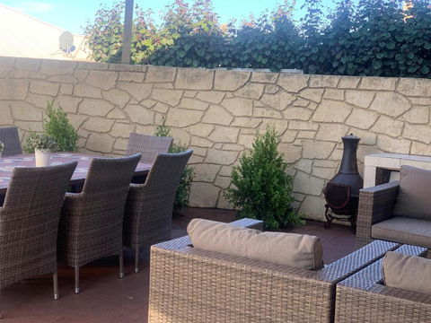 Relaxing Getaway Beachfront Access Multi Family Pets Mandurah - Surfers Paradise Gold Coast 3
