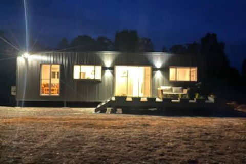 Redman View Luxury Lakeside Cabin - Surfers Paradise Gold Coast 0