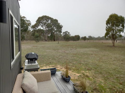 Redman View Luxury Lakeside Cabin - Surfers Paradise Gold Coast 3
