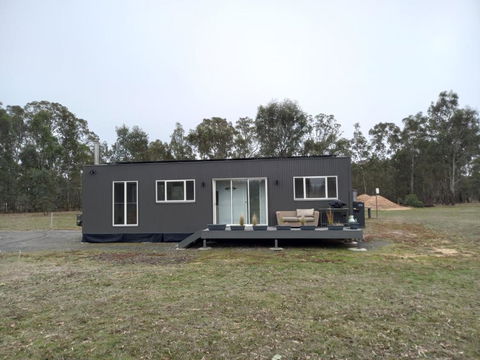 Redman View Luxury Lakeside Cabin - Surfers Paradise Gold Coast 1