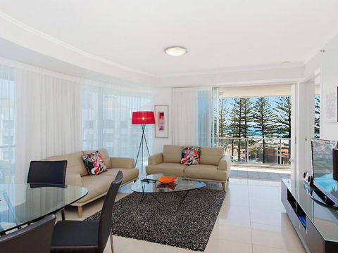 Reflections Tower 2 Unit 401 - Surfers Paradise Gold Coast 1