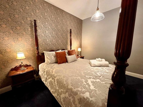 Renovated Cottage Near Cataract Gorge Launceston - Surfers Paradise Gold Coast 1