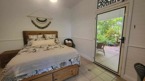 Ribbonwood Bed & Breakfast, Emu Park Qld - Surfers Paradise Gold Coast 2