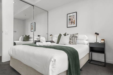 Richmond Premium Escape - Walk To The MCG - Surfers Paradise Gold Coast 3