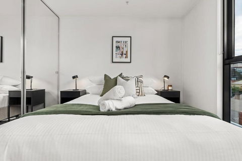 Richmond Premium Escape - Walk To The MCG - Surfers Paradise Gold Coast 2