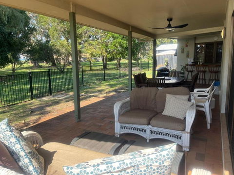 Rise N Shine Rainbow Beach - Surfers Paradise Gold Coast 1