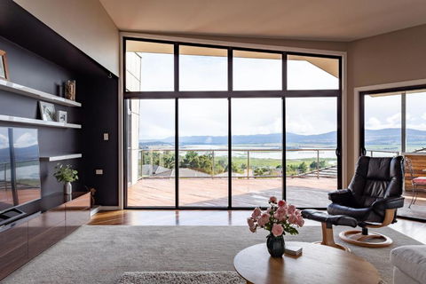 River Haven Serene Spacious With River Views - Surfers Paradise Gold Coast 0