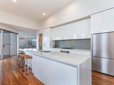 River Reveal - Surfers Paradise Gold Coast 3