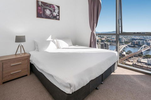 River-View Unit With Rooftop Pool Near Museums - Surfers Paradise Gold Coast 3