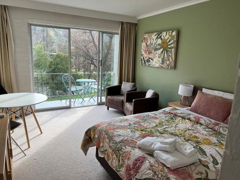 Riverbank Park MOTEL - Surfers Paradise Gold Coast 1