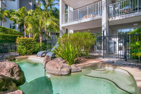 Salt&Pepper Sanctuary - Plunge Pool Resort Apartment By UHoliday - 2BR, 1BR And Studio Hotel Room Configurations Available - Surfers Paradise Gold Coast 1