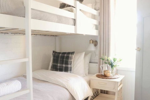 Rustic Chic 200 Metres From CBD - Surfers Paradise Gold Coast 1