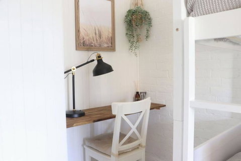 Rustic Chic 200 Metres From CBD - Surfers Paradise Gold Coast 2