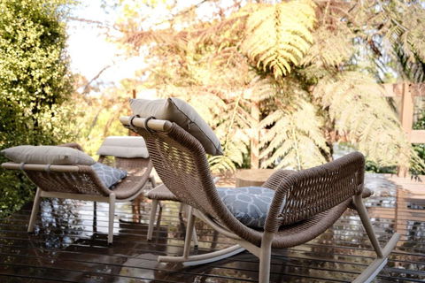 Romantic Garden Cottage With Home Cinema - Surfers Paradise Gold Coast 2