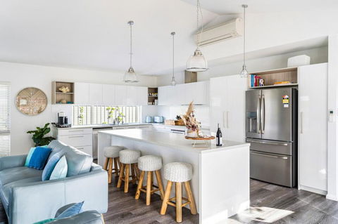 Ryze N Shine I Private Properties - Surfers Paradise Gold Coast 3