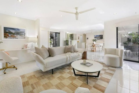 Riviera Road Miami - 4BRM Dual Villa - Surfers Paradise Gold Coast 0