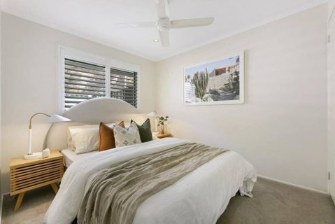 Riviera Road Miami - 4BRM Dual Villa - Surfers Paradise Gold Coast 1