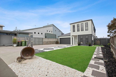 Riviera View - Surfers Paradise Gold Coast 2